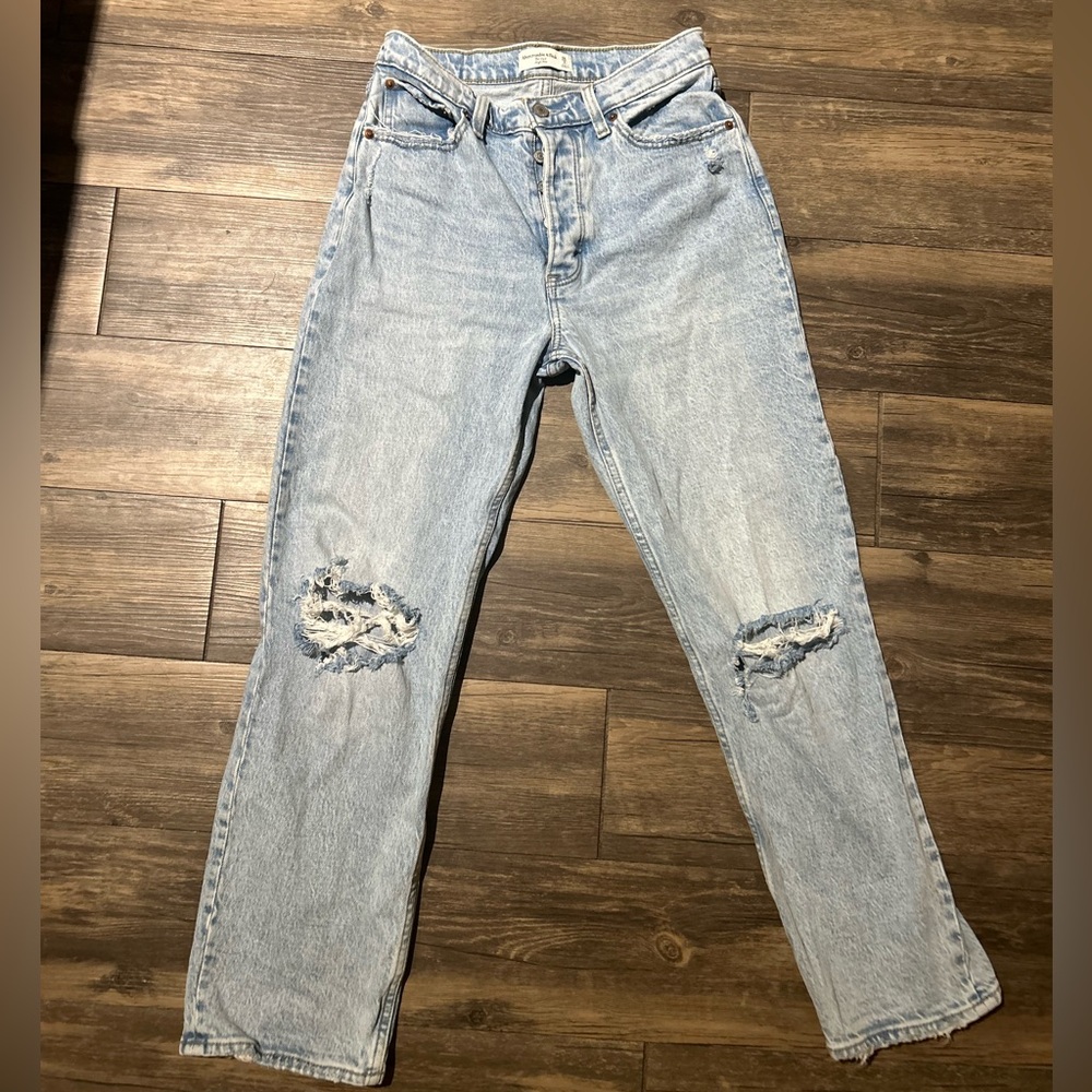 Abercrombie & Fitch The Dad High Rise Jeans